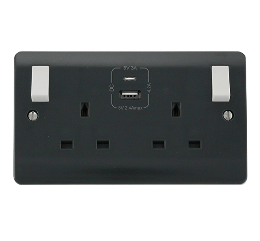 Socket, 2 Gang Switched c/w Twin USB Outlet, Type A & Type C